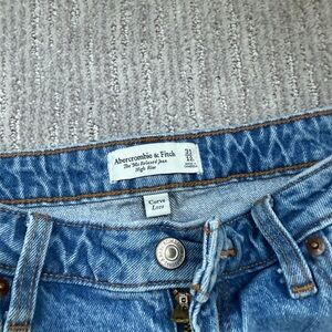 abercrombie 90s relaxed high rise jeans
